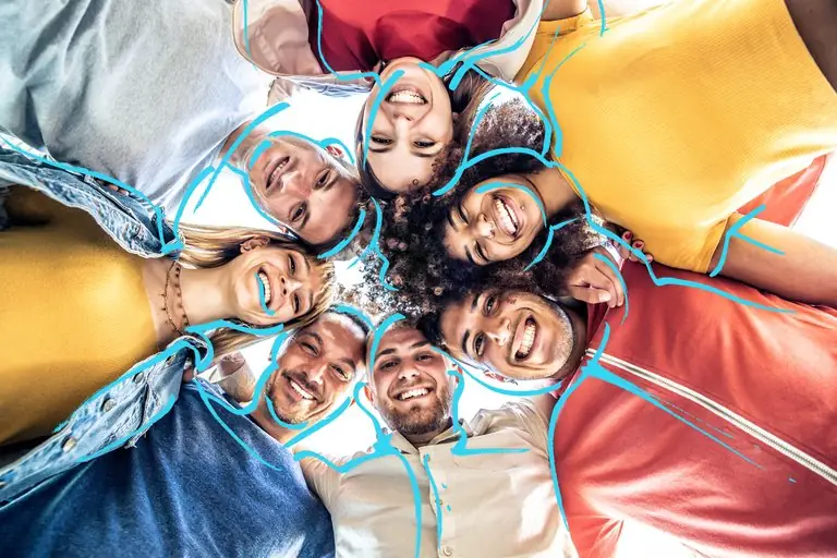 Equipe heureuse au bureau