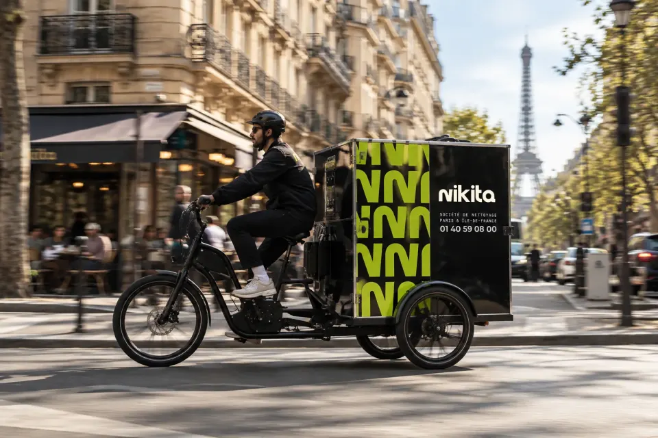 Vélo-cargo Nikita, livraison du linge à Paris