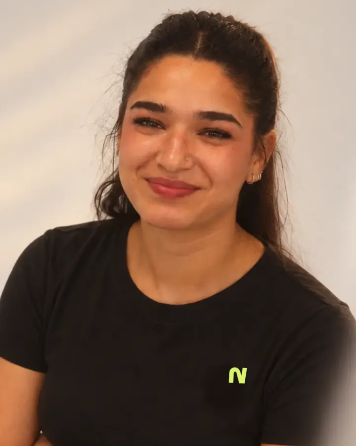 Nessrine, Customer Care Manager